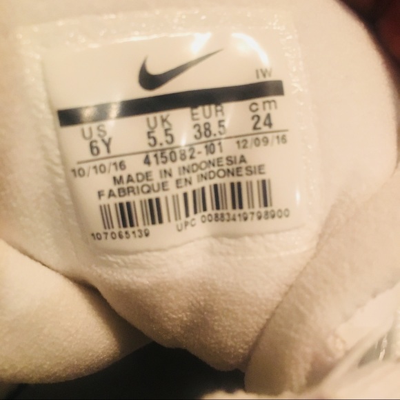 Nike Air MoreUptempo White 6.5 Gum Bottom - Picture 7 of 8